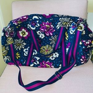 Vibrant Vera Bradley Large Traveler Duffel Bag